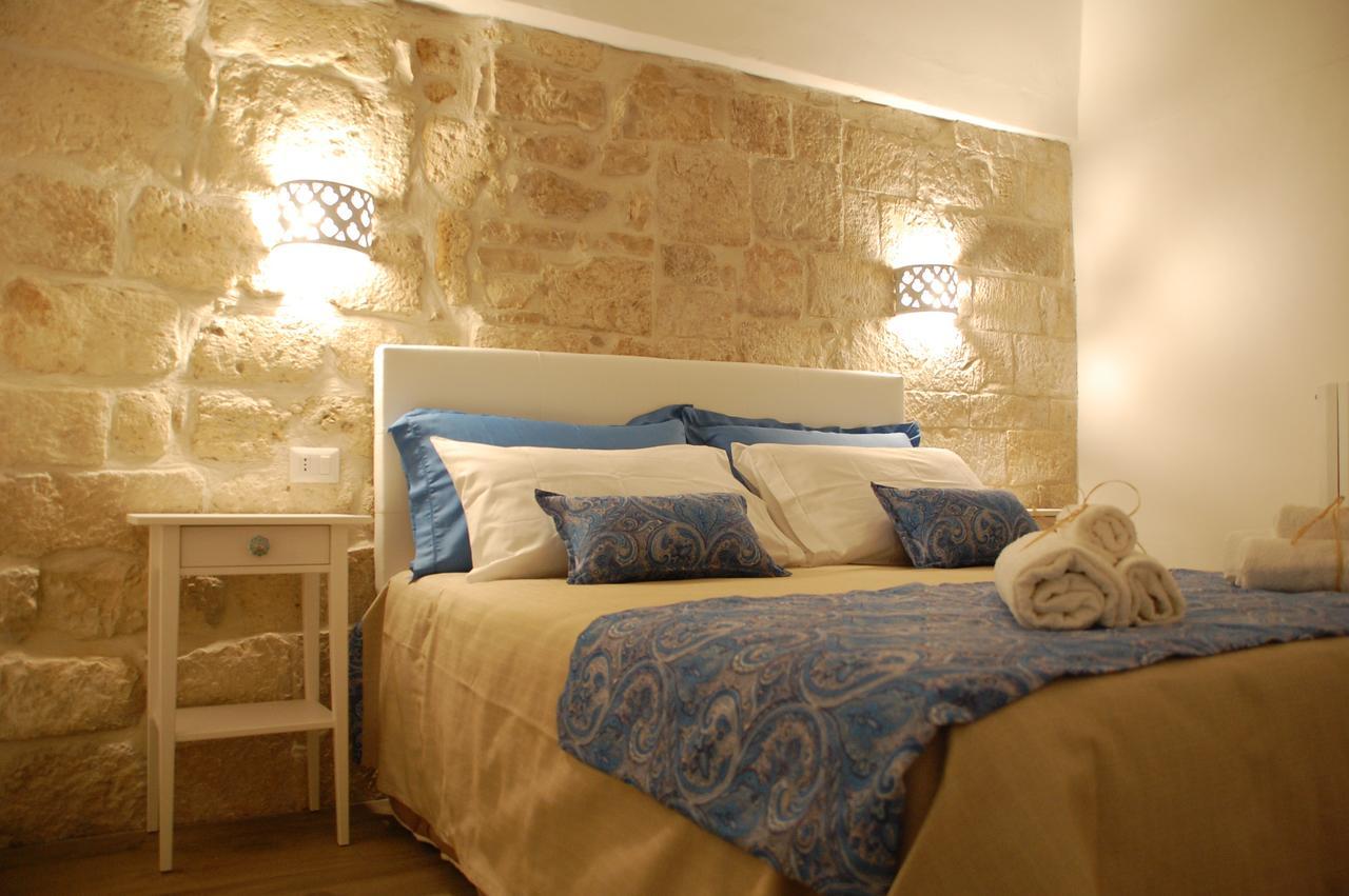 Palazzo Bianchi Domus Holidays Trani Exterior photo