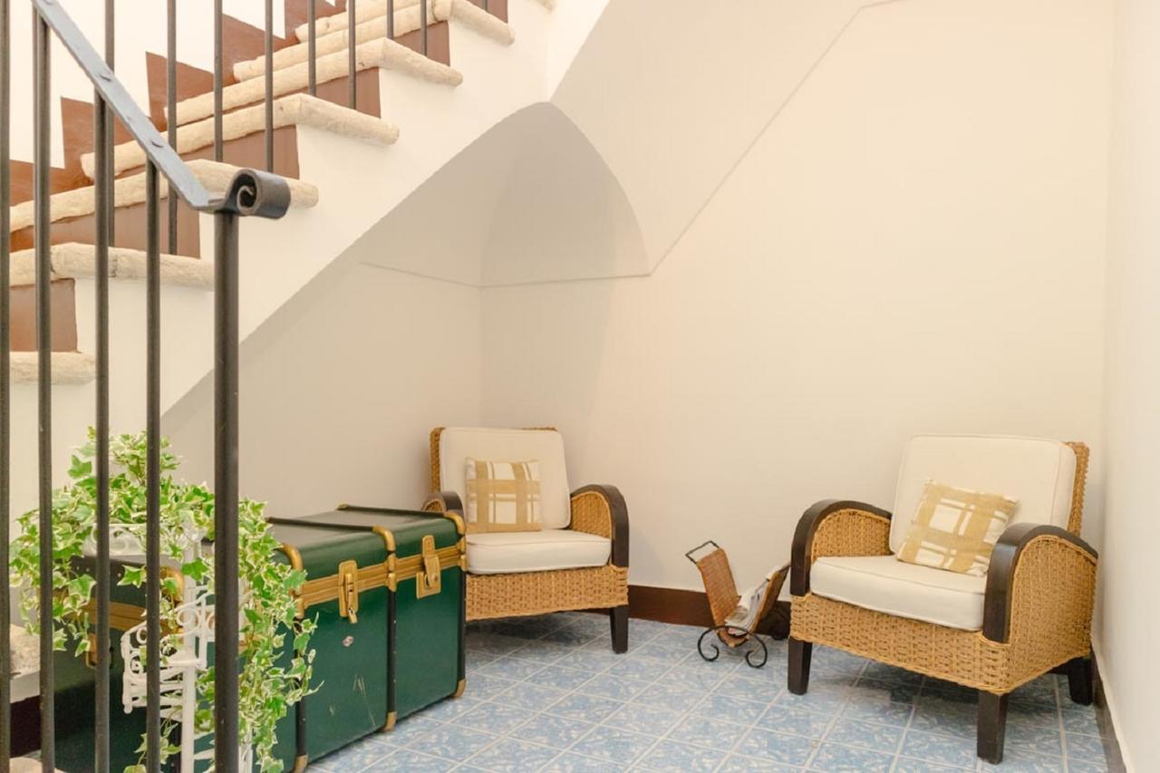 Palazzo Bianchi Domus Holidays Trani Room photo